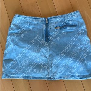 🍓 BDG Urban outfitters skirt